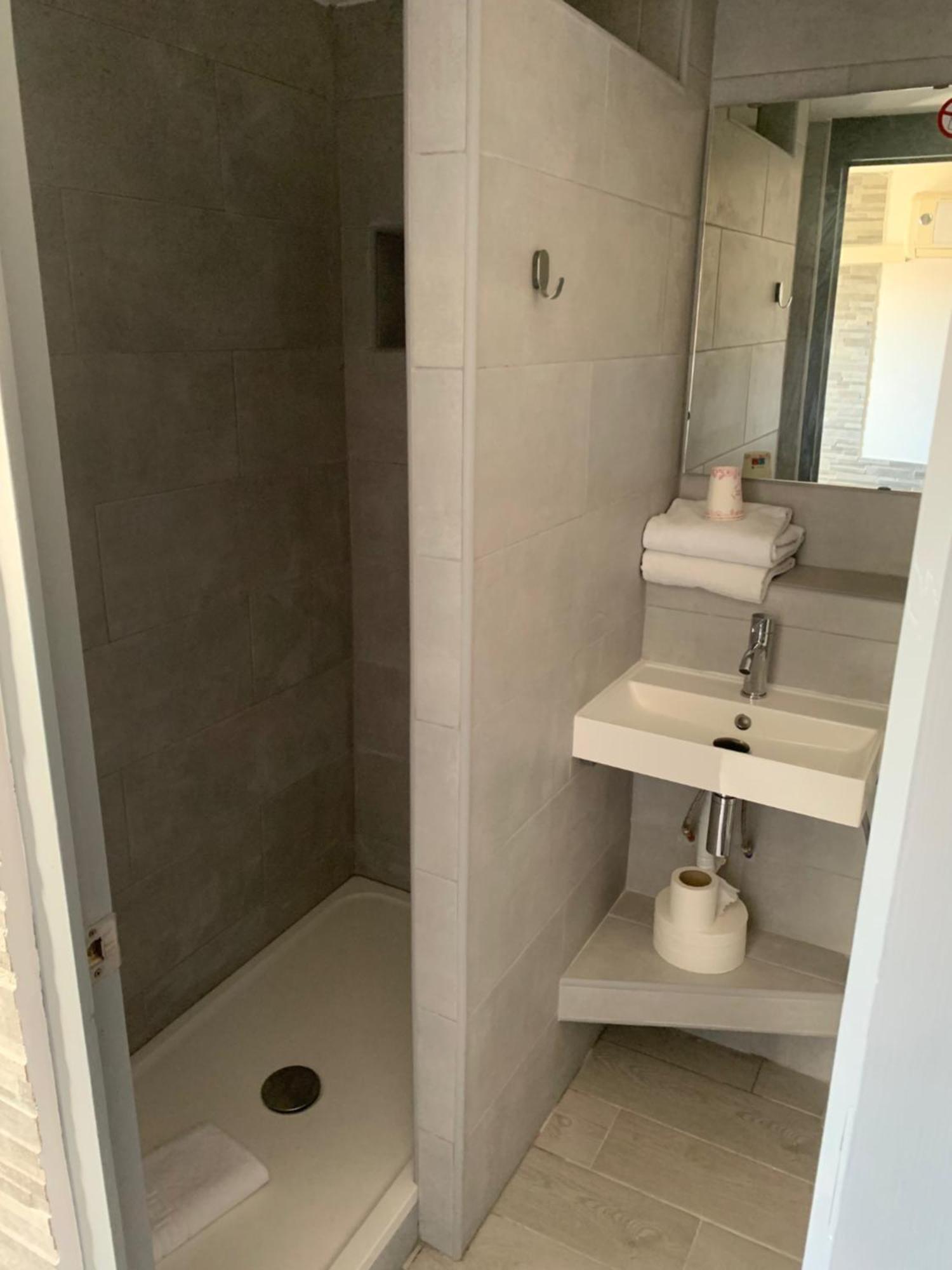 Aix Hotel Aix-en-Provence Ngoại thất bức ảnh