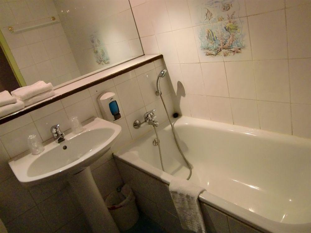 Aix Hotel Aix-en-Provence Ngoại thất bức ảnh
